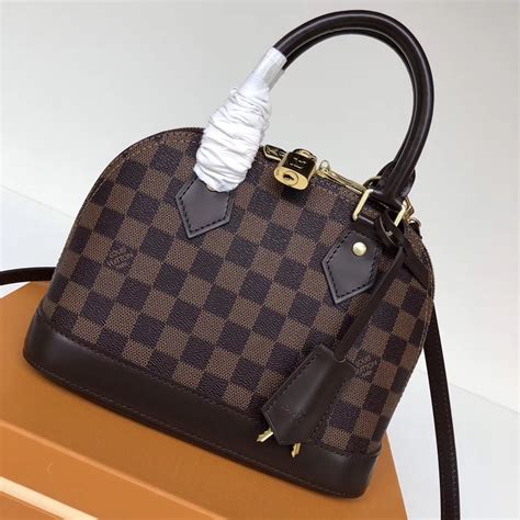 are leather purses made in china